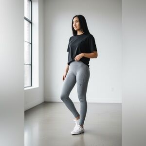 Craft Sport Women’s Comfort Seamless Tights / Leggings in Gray Size Medium